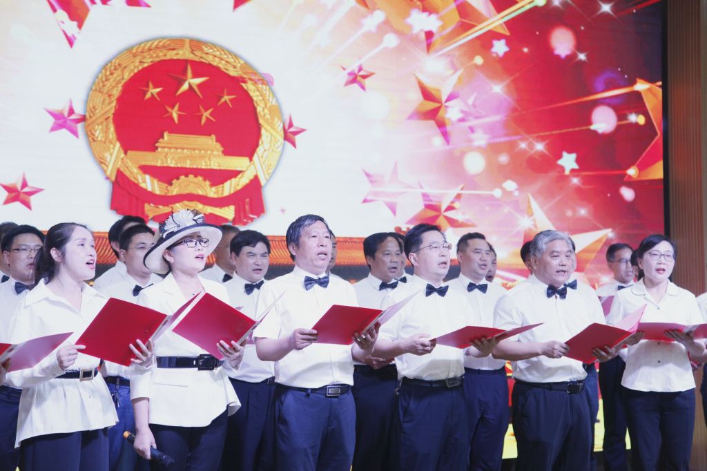 图片 11.jpg 图片 11.jpg